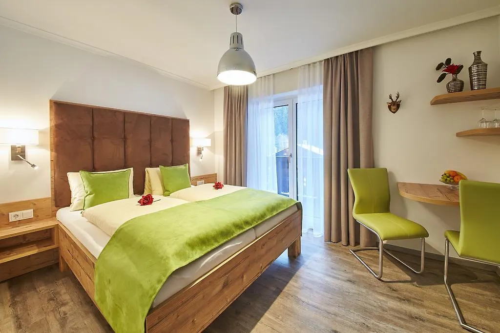 Landhaus Keil Saalbach-Hinterglemm Bed & Breakfast